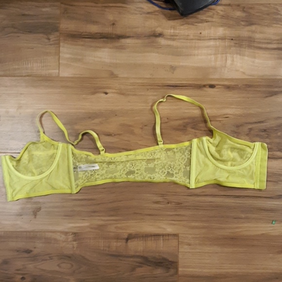 Intimately Free People Lace Bra. Size S/P - Picture 2 of 6
